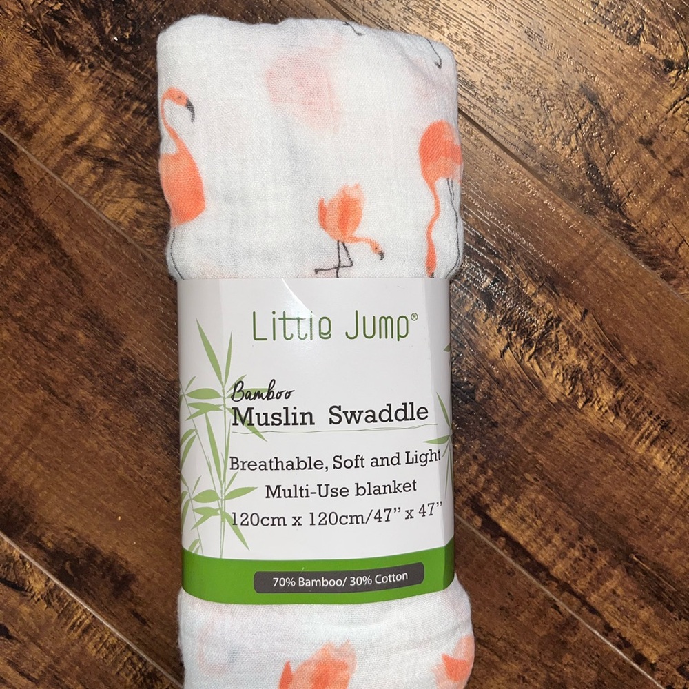 Little Jump Flamingo Muslin Swaddle
